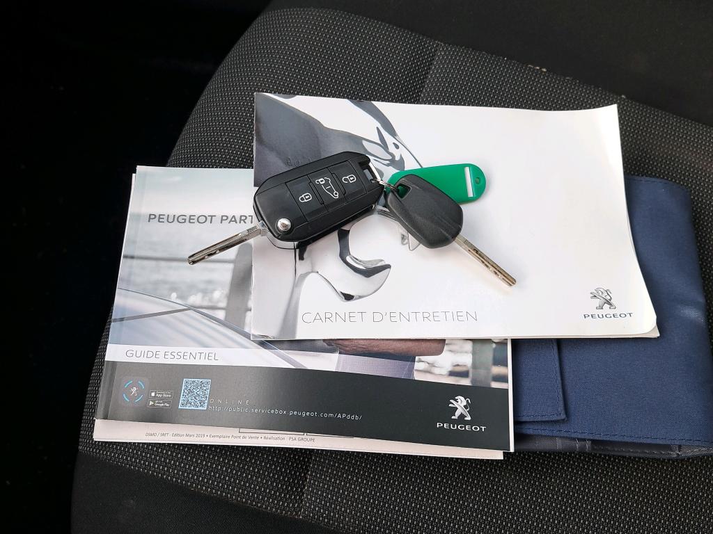 Peugeot PARTNER FOURGON STANDARD 650 KG BLUEHDI 130 S&S EAT8 ASPHALT 2021
