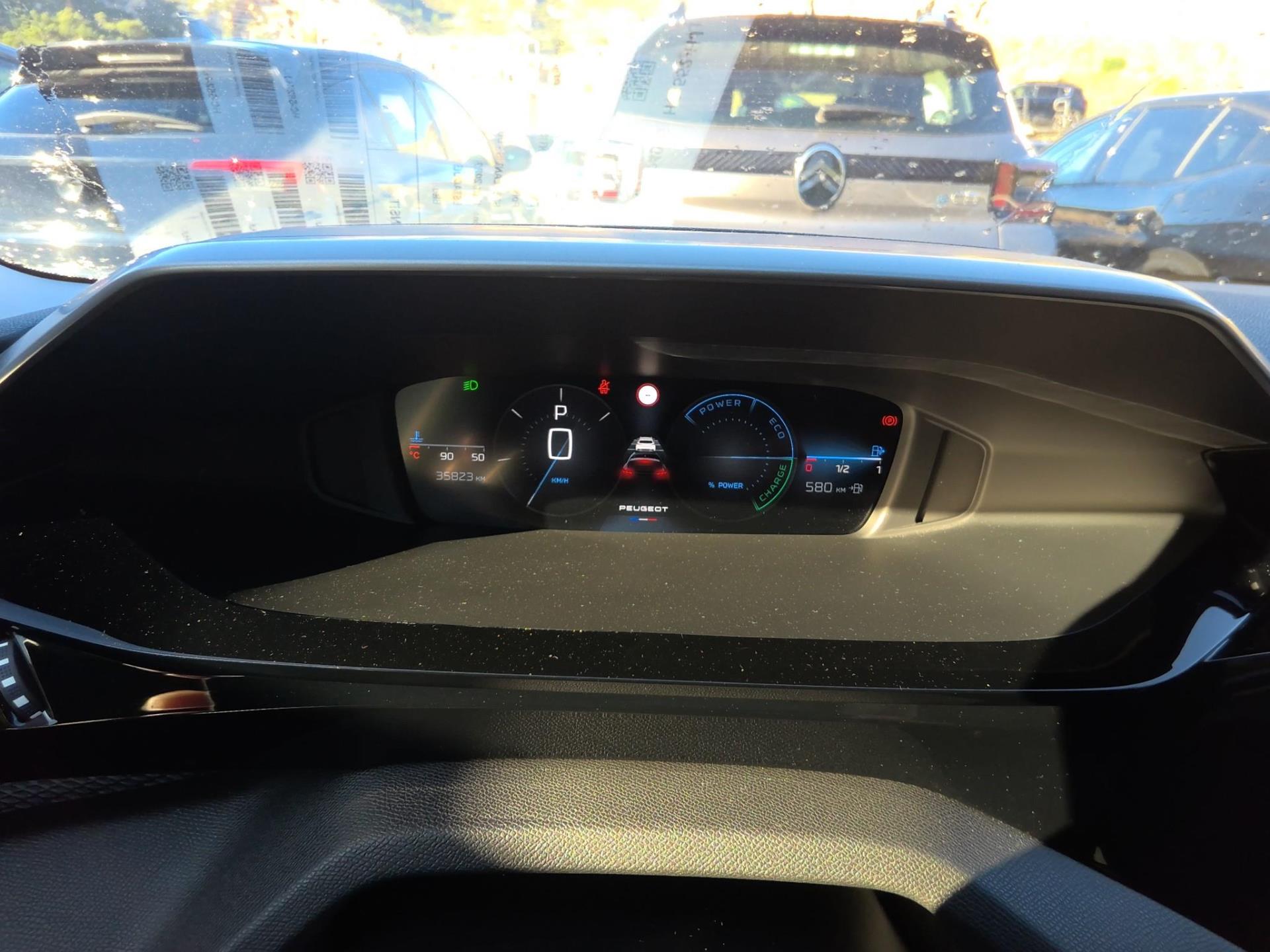 Peugeot 308 Hybrid 136 e-DCS6 Style 2025