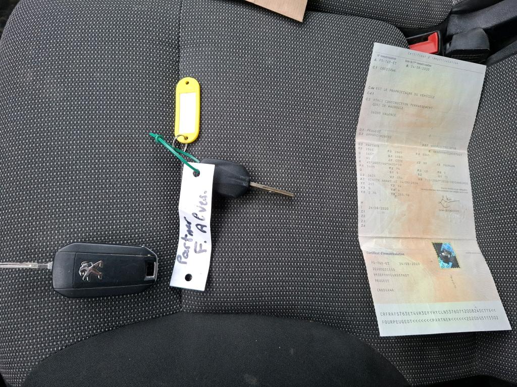 Peugeot PARTNER FOURGON STANDARD 1000 KG BLUEHDI 100 S&S BVM5 GRIP 2020