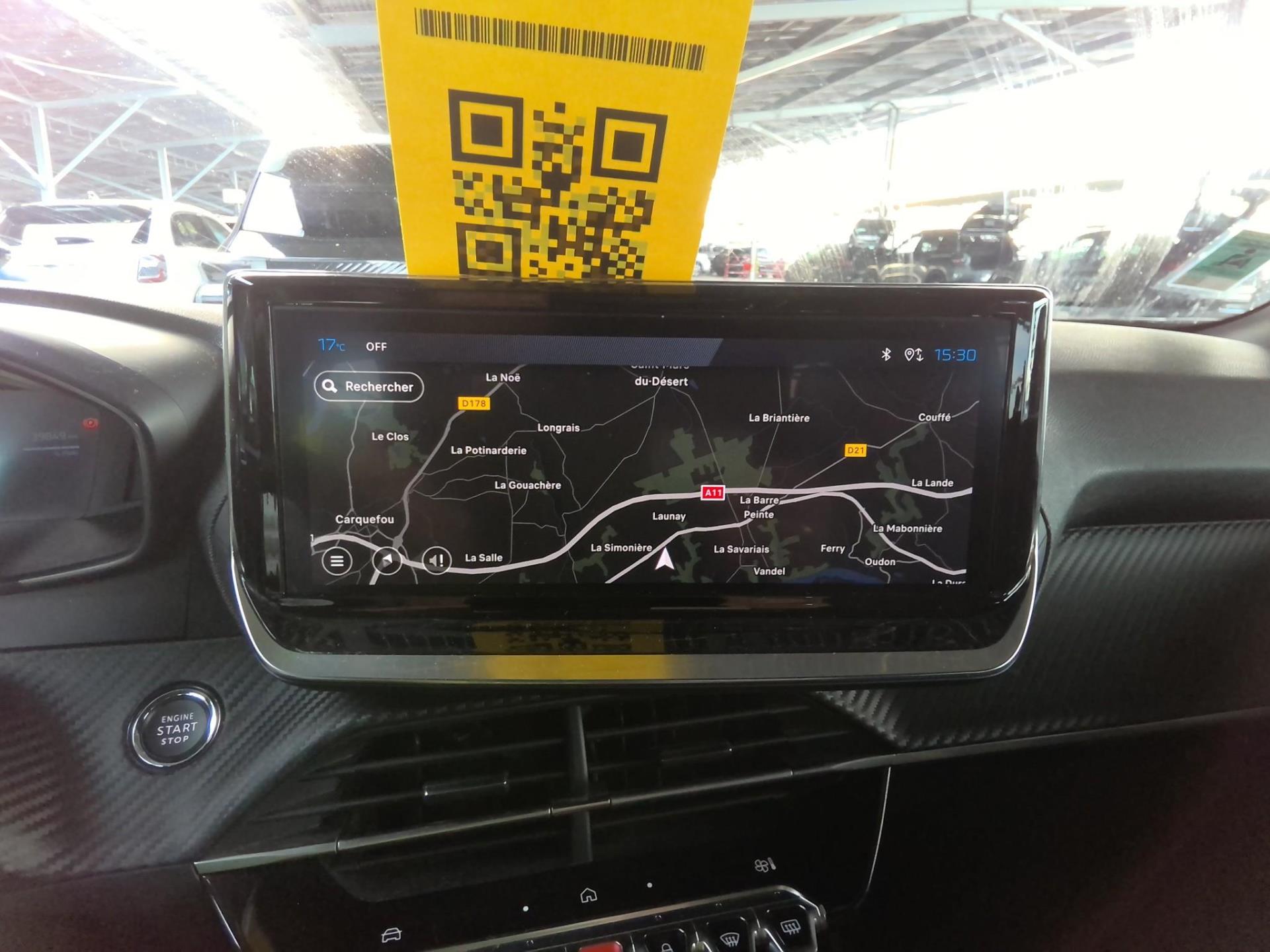 Peugeot 2008 Hybrid 136 e-DCS6 Allure 2024