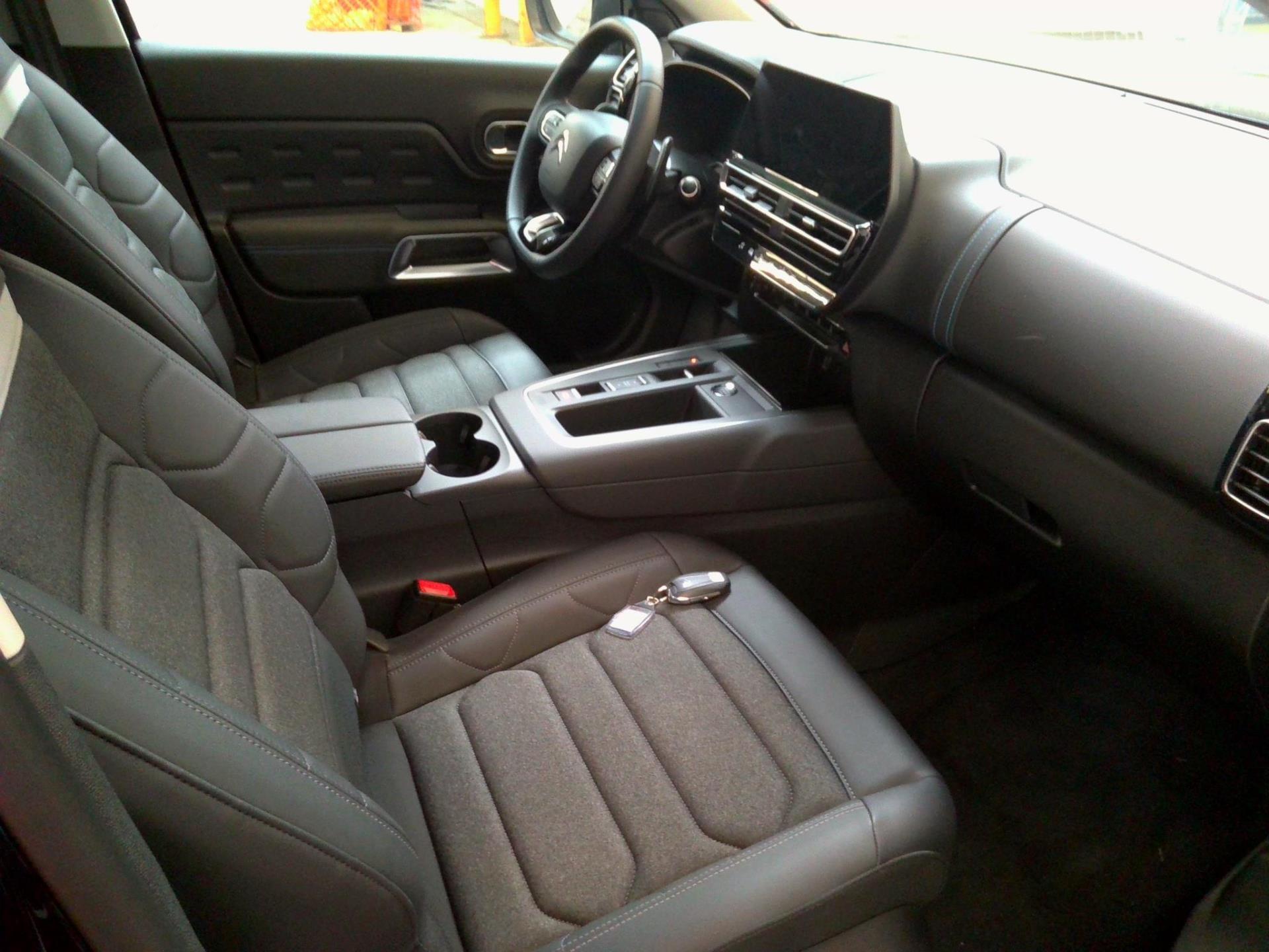 Citroen C5 Aircross Hybride 136 e-DCS6 Plus 2024