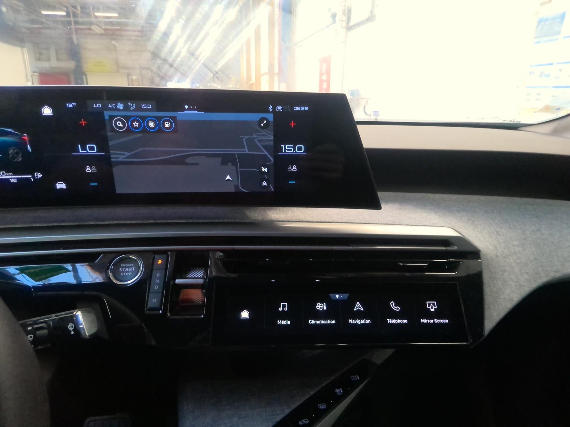 Peugeot 3008 Hybrid 145 e-DCS6 Allure 2025