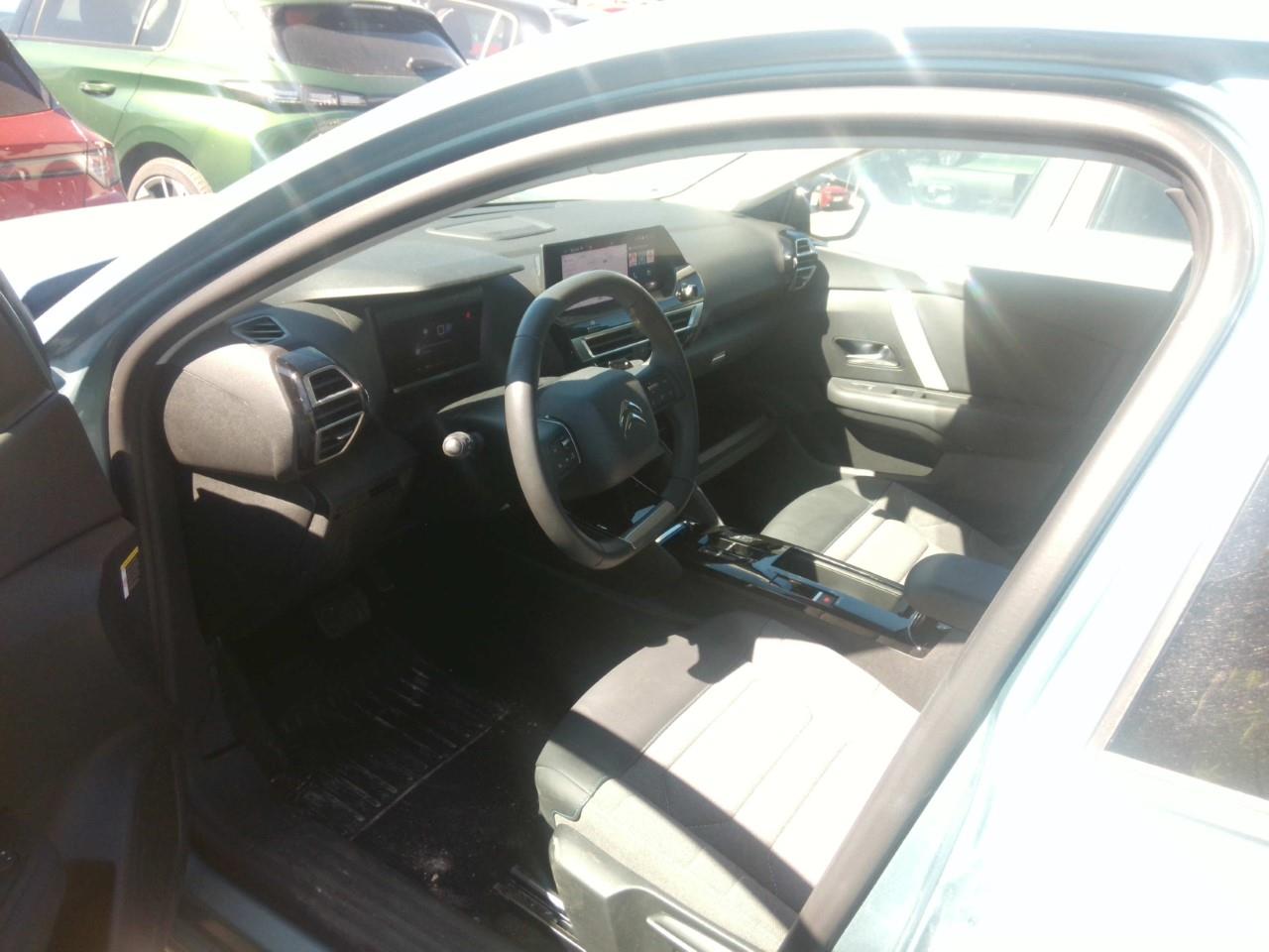 Foto Citroën C4 X 10