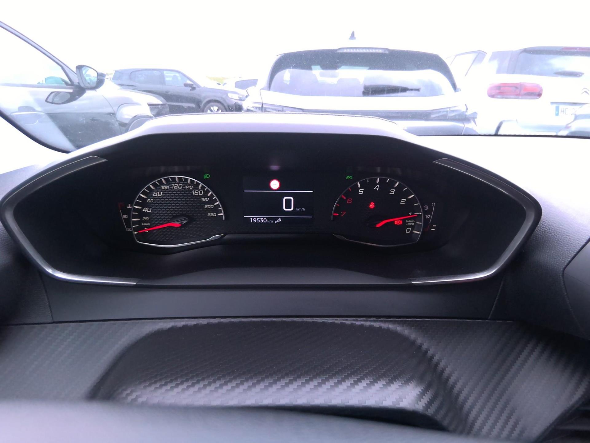 Peugeot 208 100 S&S BVM6 Style 2025