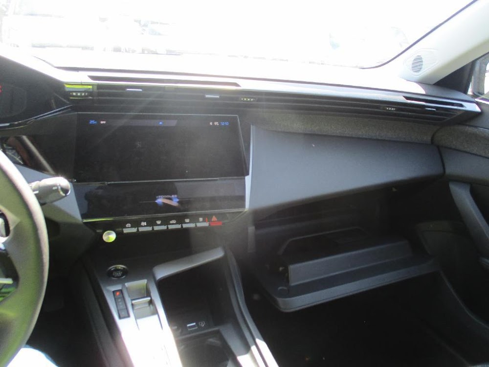 Foto Peugeot 408 12