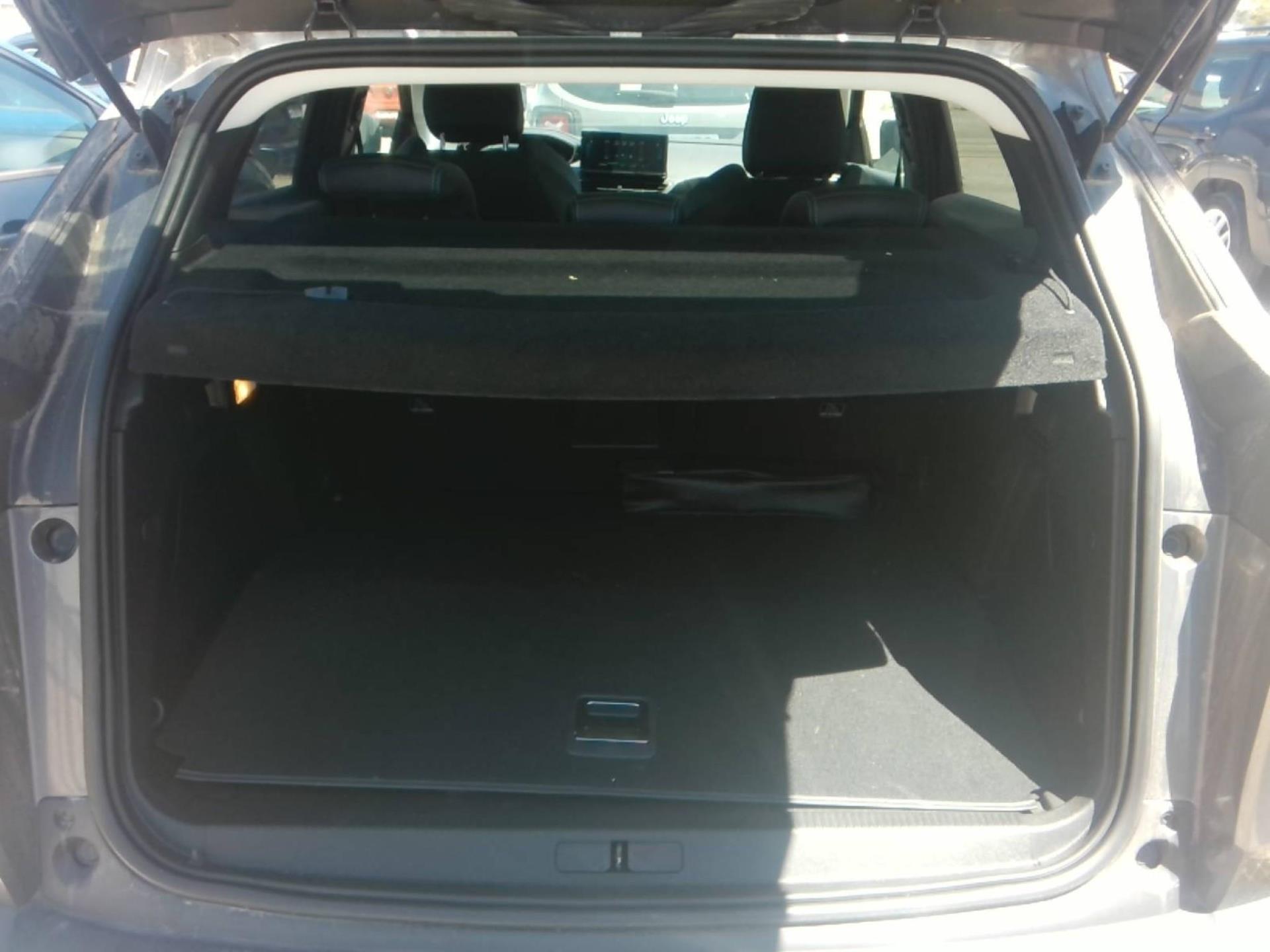Peugeot 3008 Hybrid 225 e-EAT8 Allure 2021
