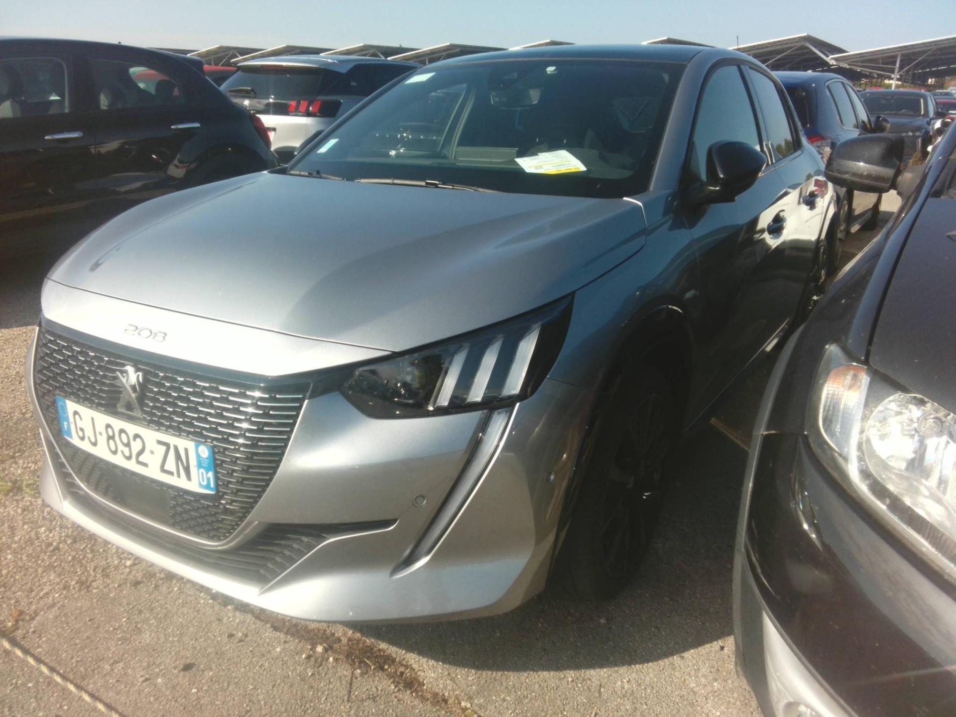 Peugeot 208 BlueHDi 100 S&S BVM6 GT Pack 2022