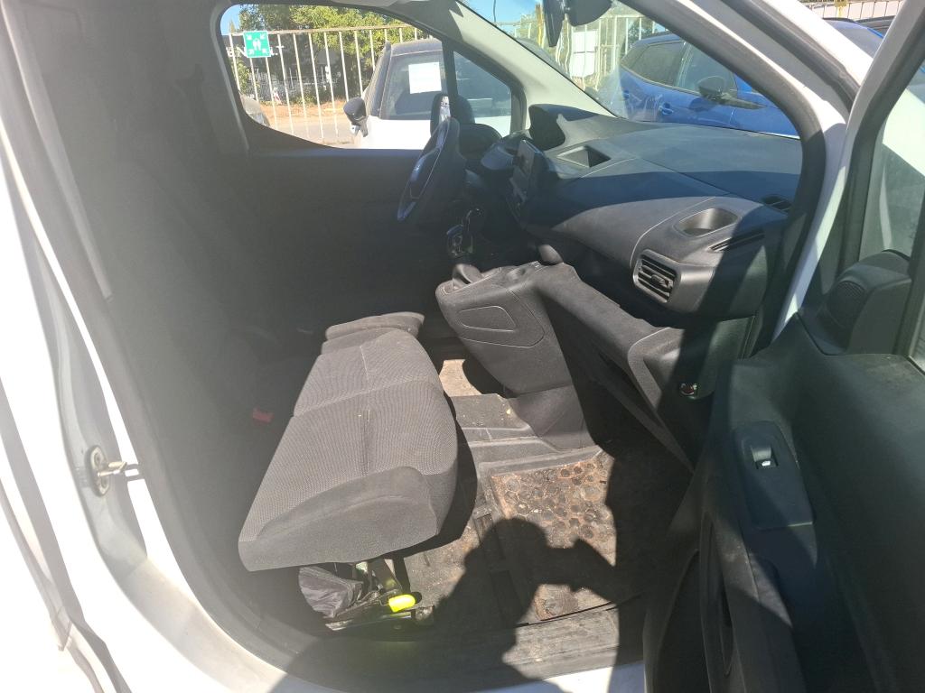 Peugeot PARTNER FOURGON STANDARD 650 KG BLUEHDI 100 S&S BVM5 PREMIUM 2021