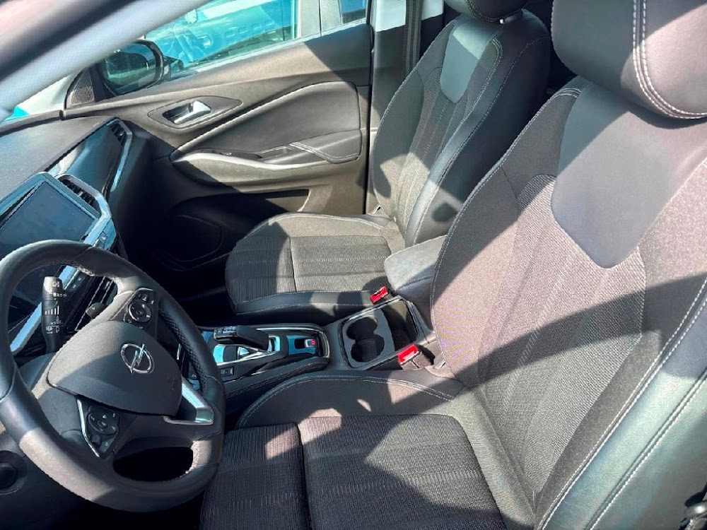 Foto Opel Grandland PHEV 12