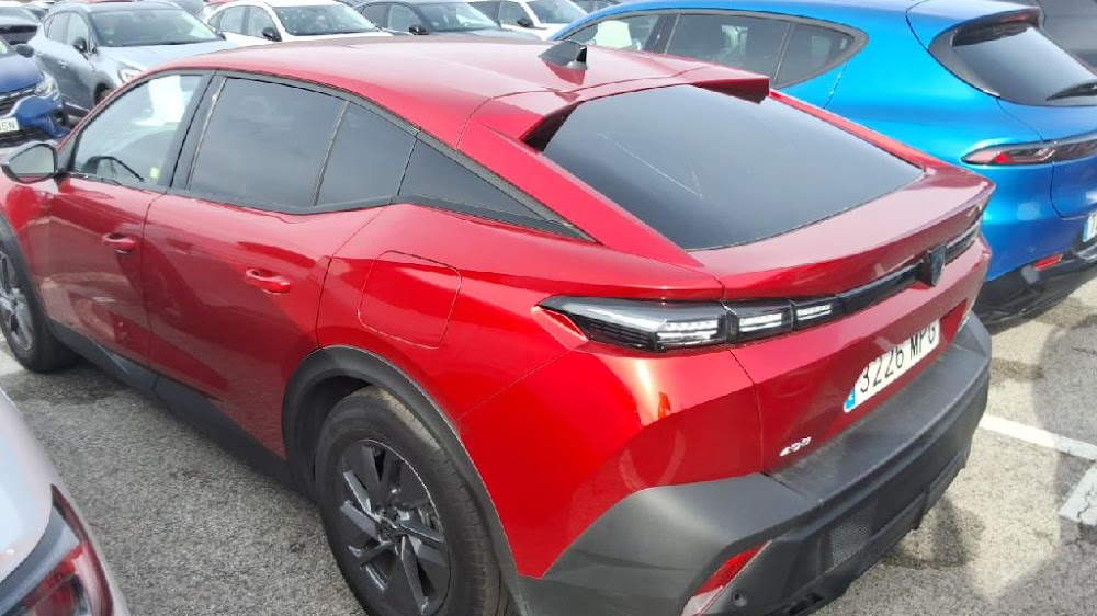 Foto Peugeot 408 11