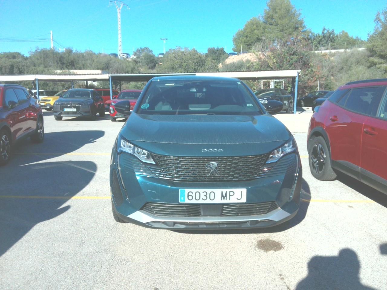 Peugeot 3008 3008 Allure Pack Gasolina 130 S&S 6 Vel. MAN