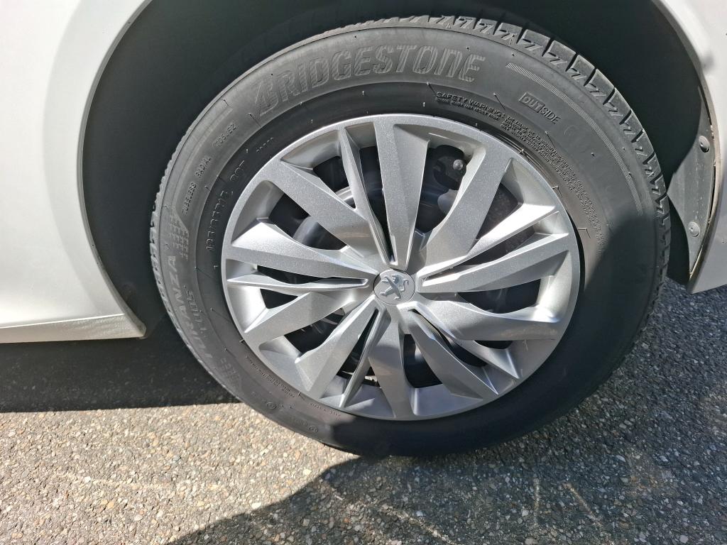 Peugeot 208 PureTech 75 S&S BVM5 Like 2022