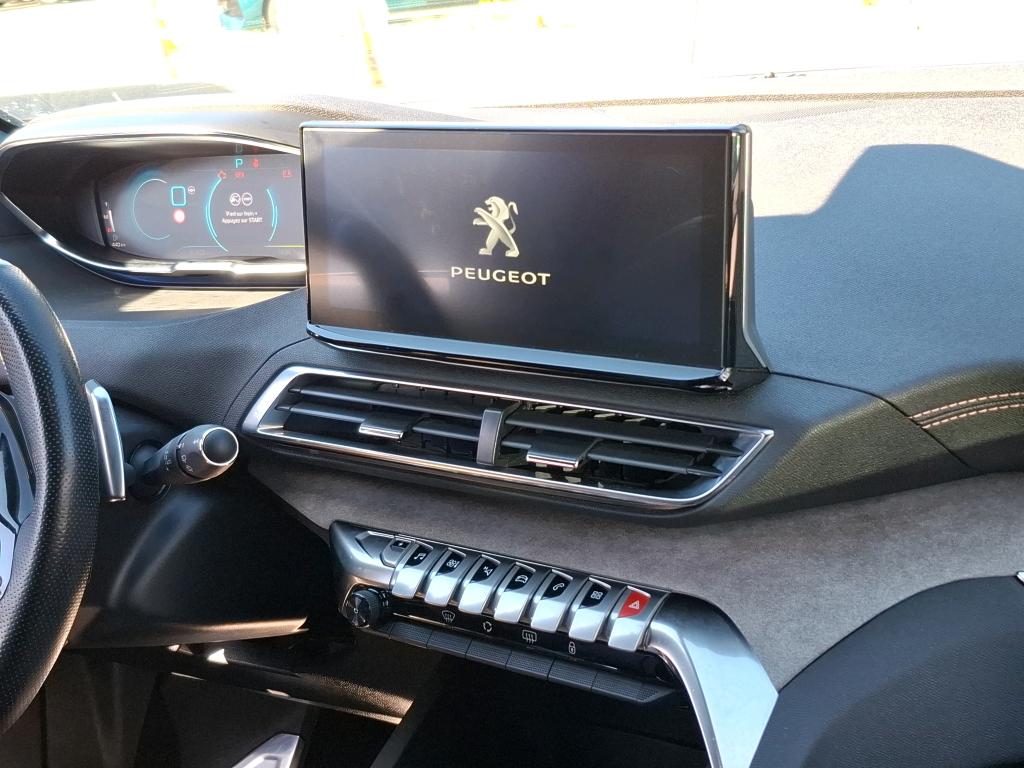 Peugeot 3008 Hybrid4 300 e-EAT8 GT 2021