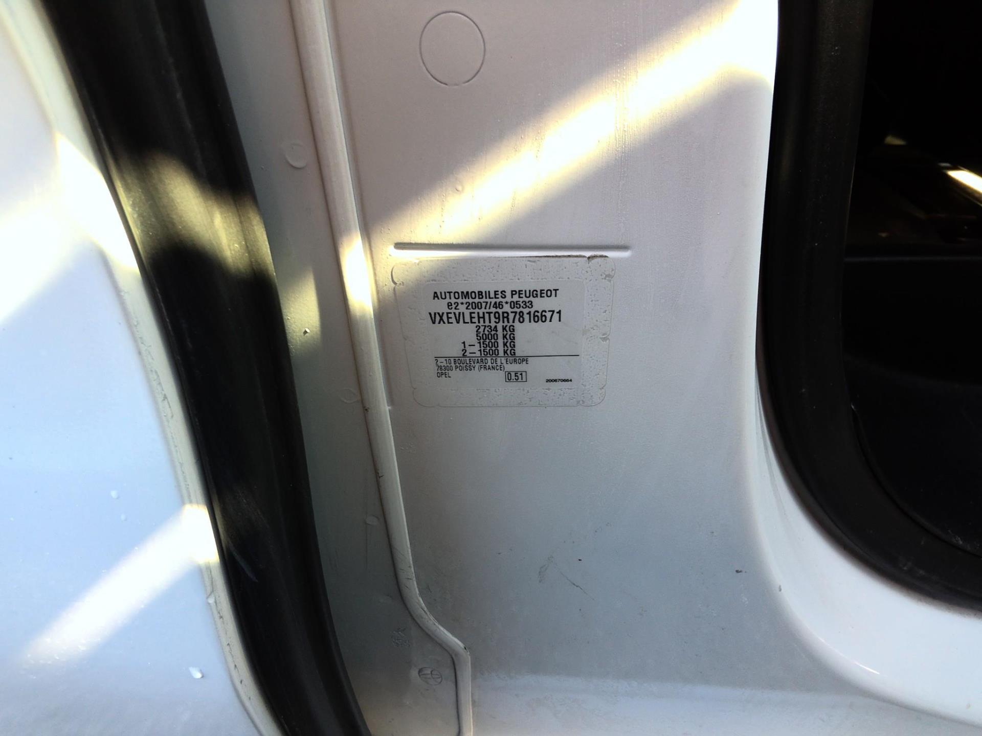 Opel VIVARO FGN TAILLE M BLUEHDI 145 BVM6  2024