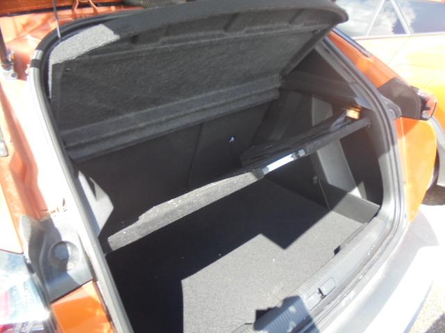 Foto Peugeot 2008 13