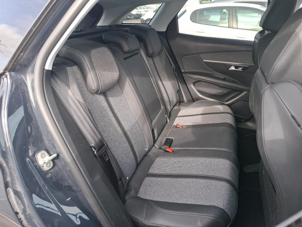 Peugeot NV 3008 SUV 