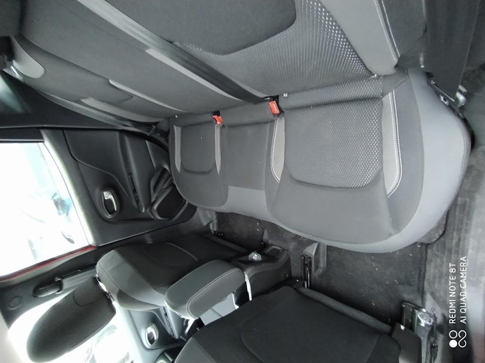 Foto Jeep Renegade 12