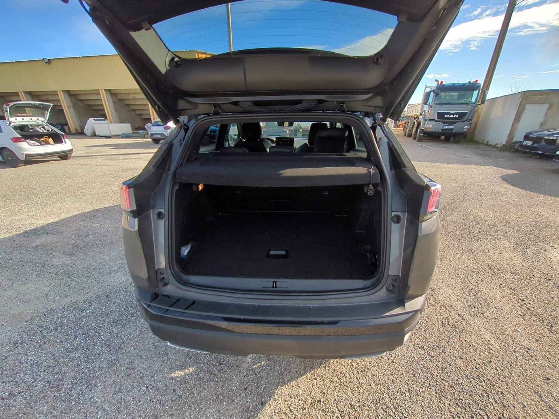 Peugeot 3008 Hybrid 136 e-DCS6 GT 2024