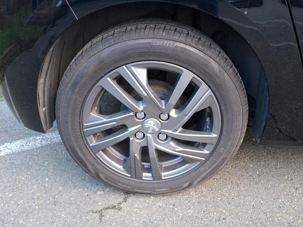 Peugeot 208 PureTech 75 S&S BVM5 Active Pack 2022