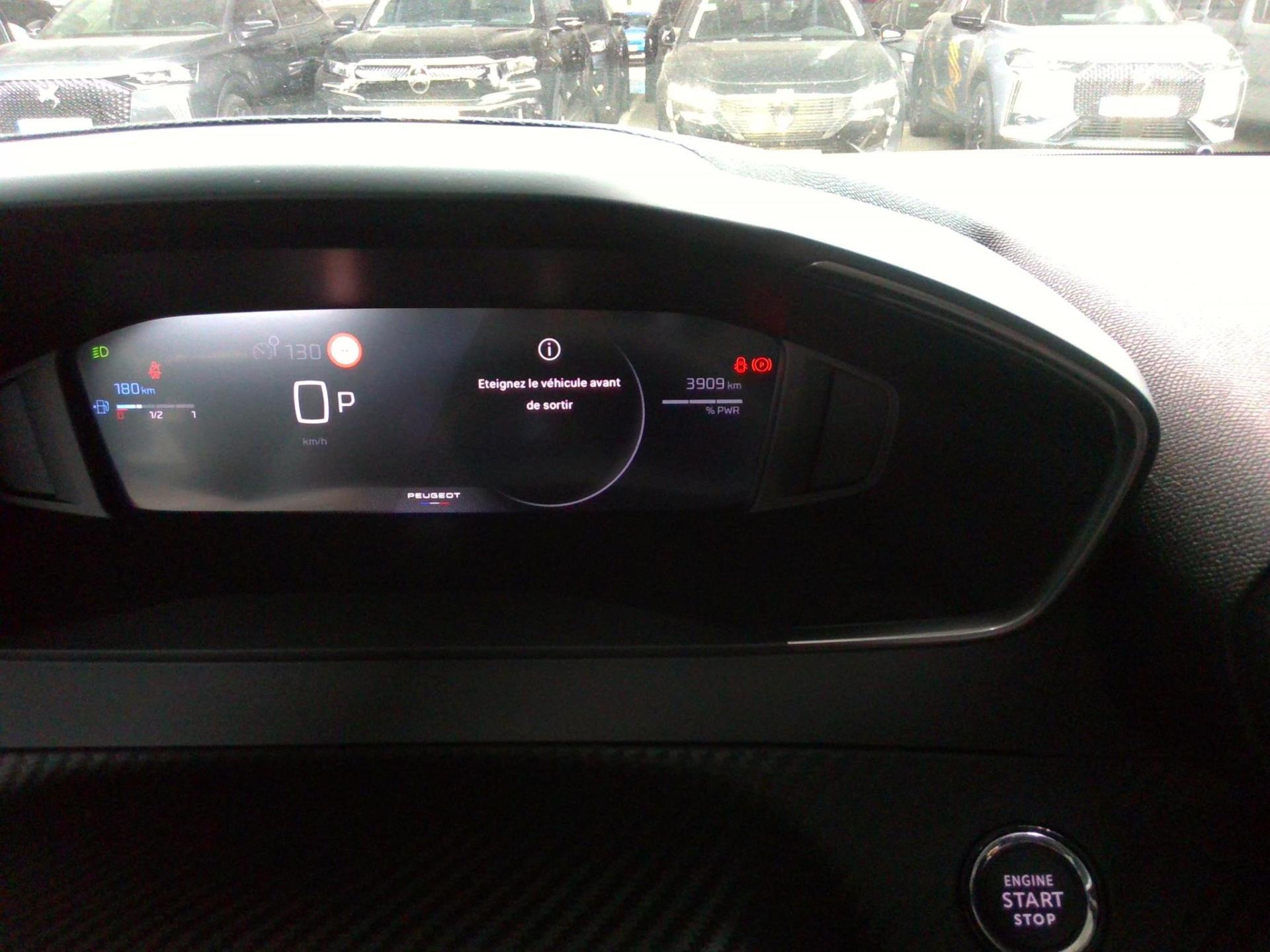 Peugeot 2008 Hybrid 145 ch e-DCS6 Allure 2026