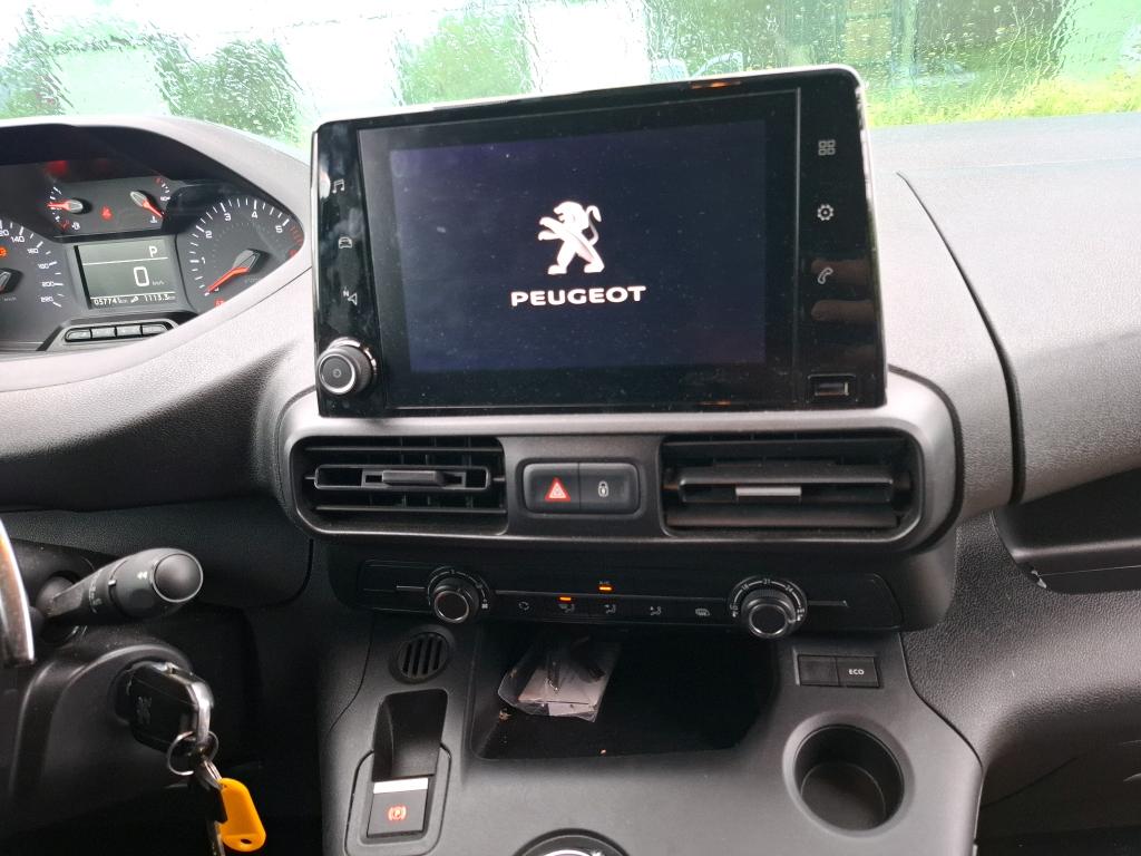 Peugeot PARTNER FOURGON LONG 950 KG BLUEHDI 130 S&S EAT8 ASPHALT 2021