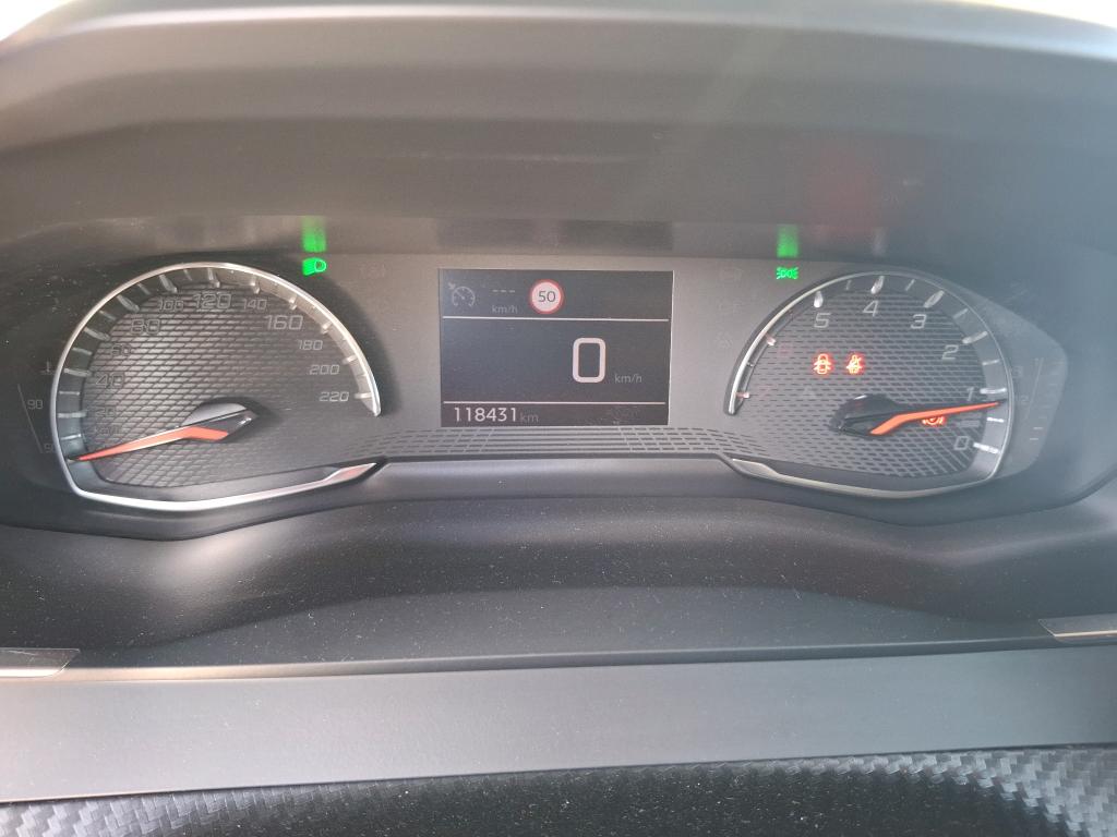 Peugeot 2008 BlueHDi 110 S&S BVM6 Active Business 2021