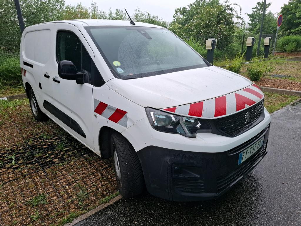 Peugeot PARTNER FOURGON LONG 950 KG BLUEHDI 130 S&S EAT8 ASPHALT 2021