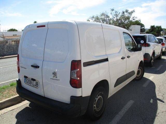 Peugeot Partner Nuevo Partner Pro Standard 600kg BlueHDi 100 S&S 5 Vel. MAN ?6.2 ( . )