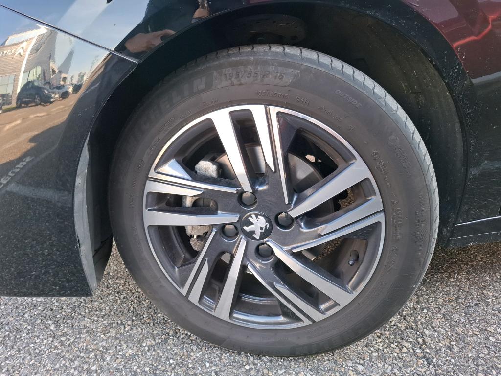 Peugeot 208 PureTech 100 S&S EAT8 Allure 2023