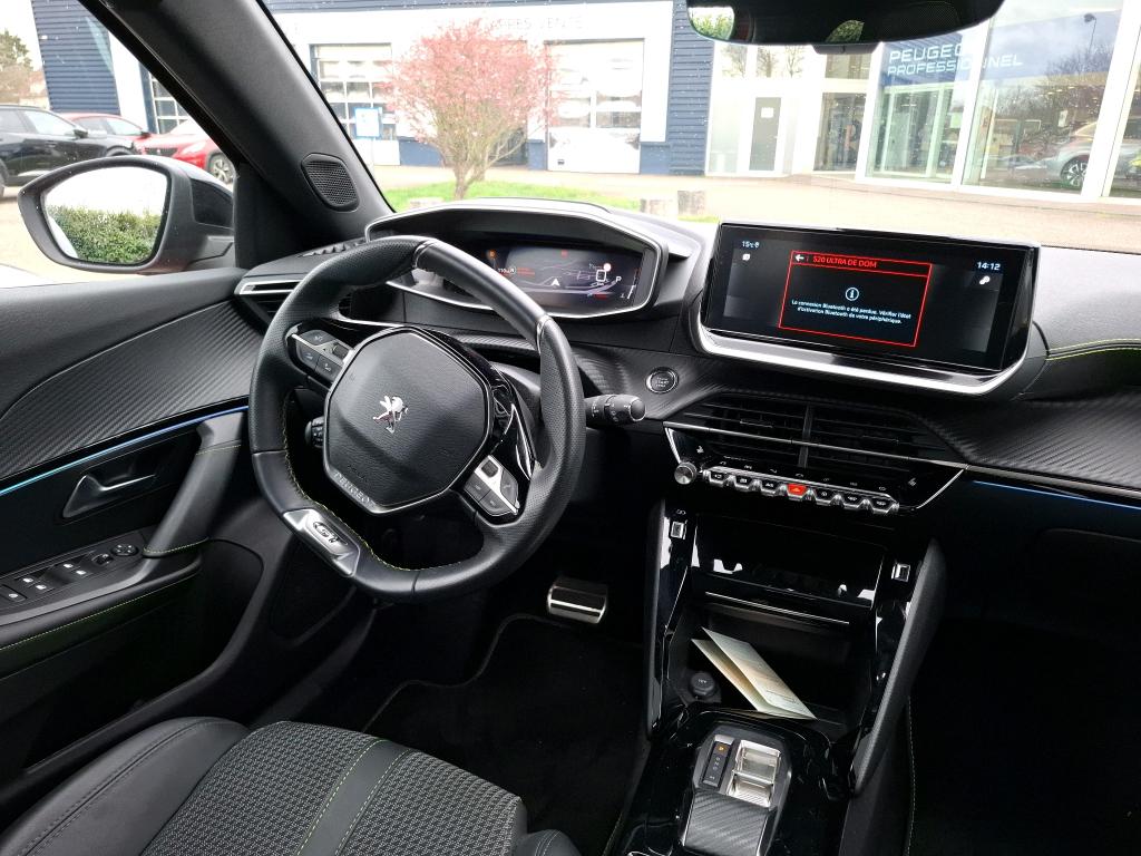 Peugeot 2008 PureTech 130 S&S EAT8 GT 2023