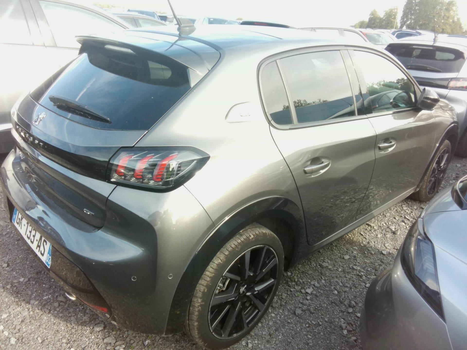 Peugeot 208 BlueHDi 100 S&S BVM6 GT Pack 2022