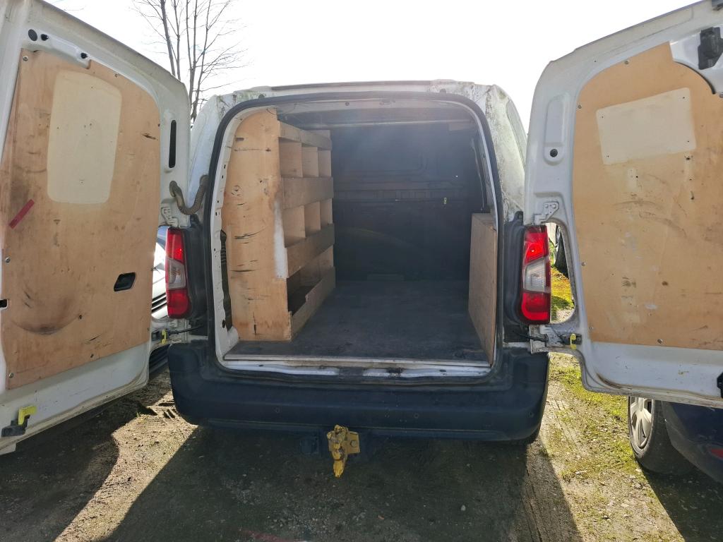 Peugeot PARTNER FOURGON STANDARD 650 KG BLUEHDI 100 S&S BVM5 PREMIUM 2020