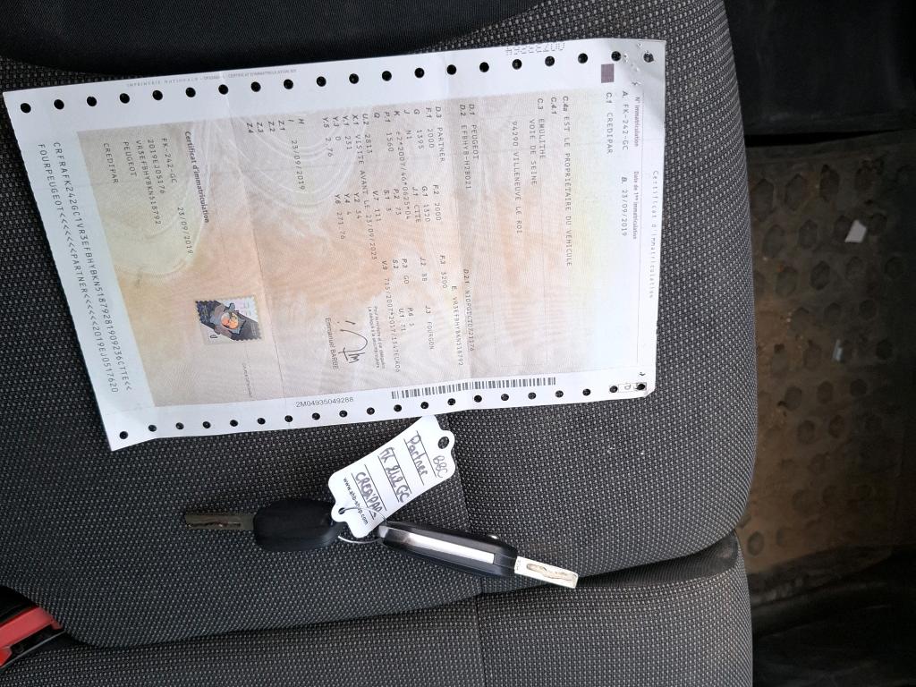 Peugeot PARTNER FOURGON STANDARD 650 KG BLUEHDI 100 S&S BVM5 PREMIUM 2019