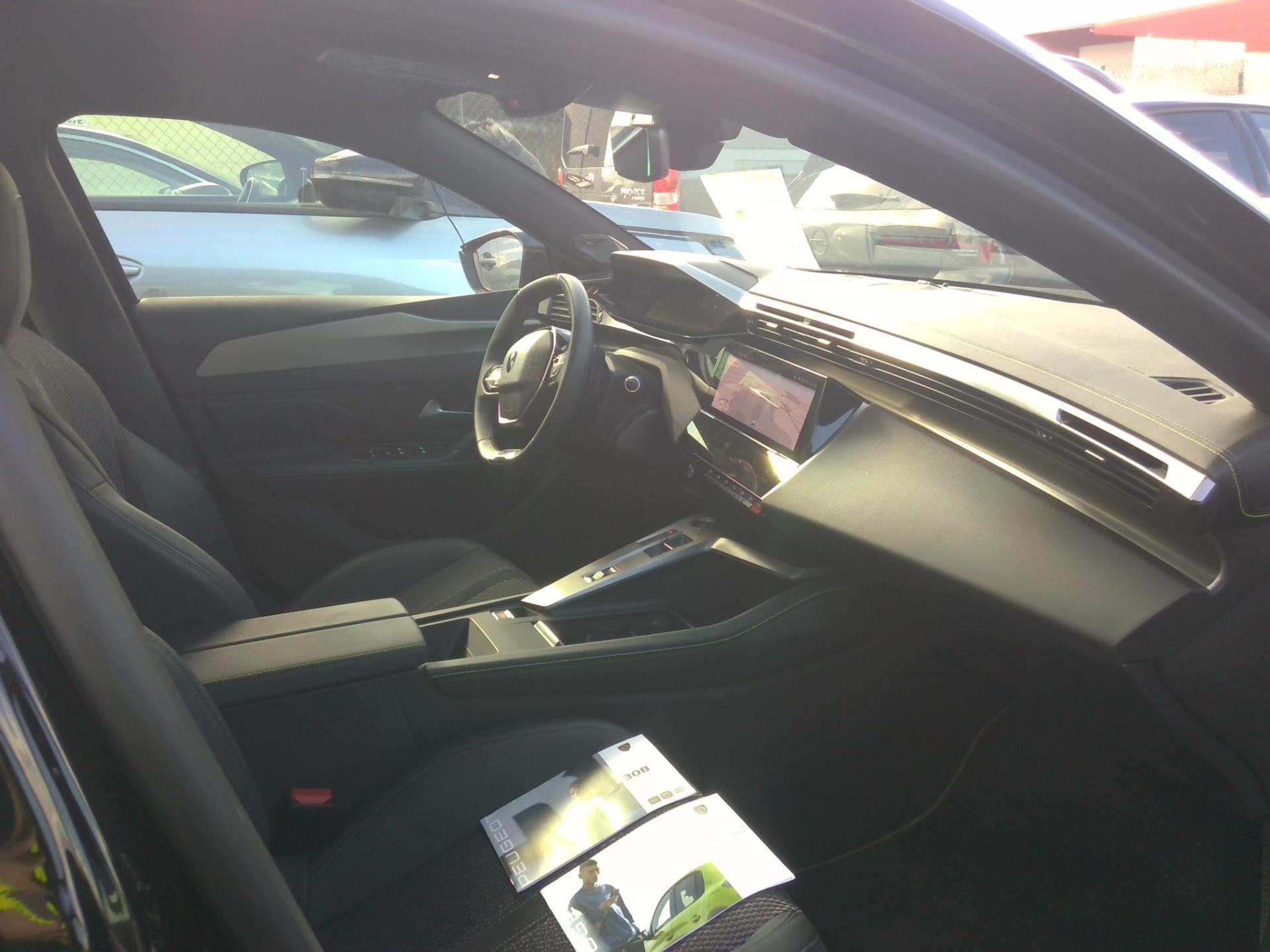 Peugeot 308 SW PHEV 225 e-EAT8 GT 2024