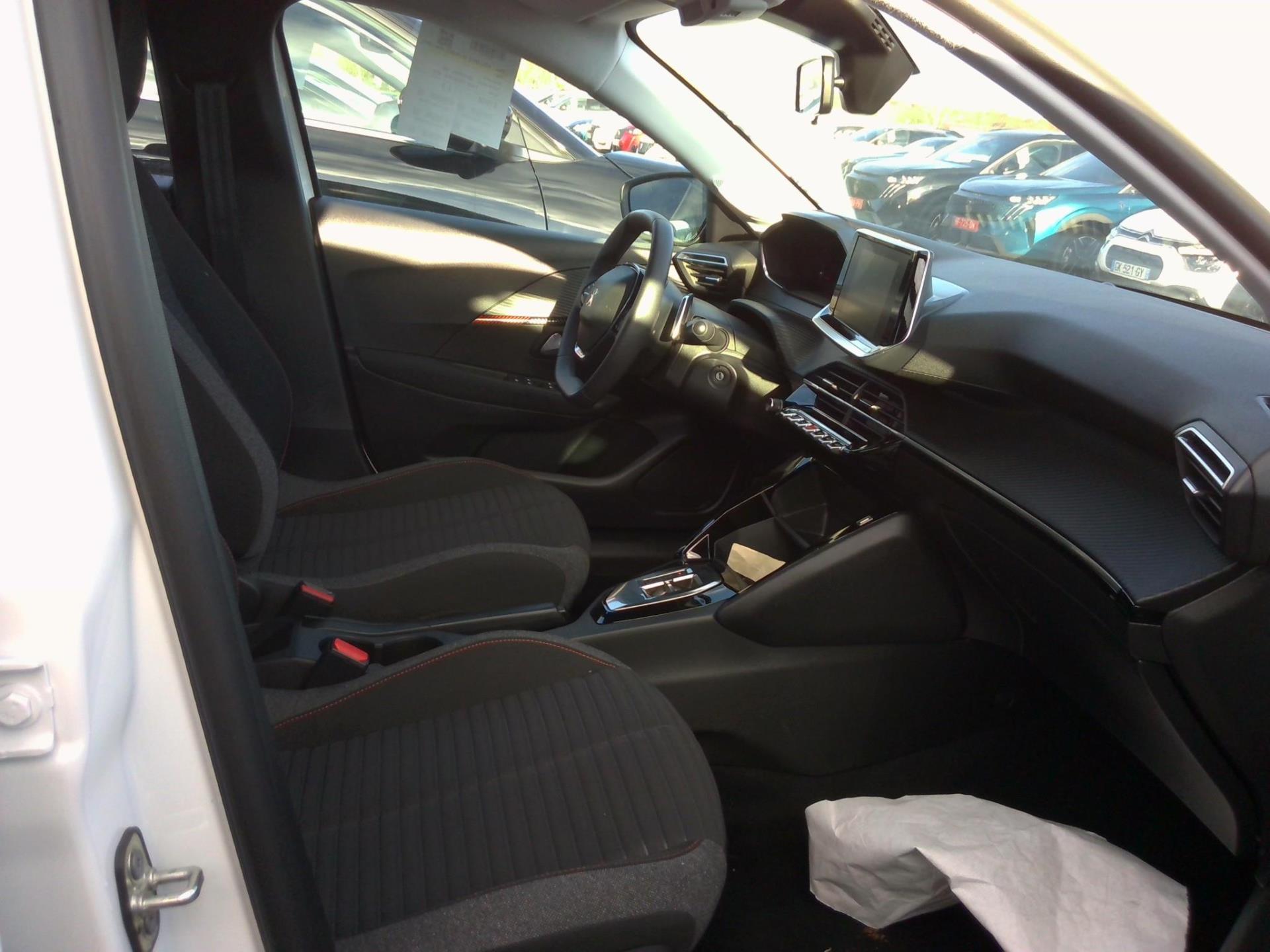 Peugeot 208 PureTech 100 S&S EAT8 Active Pack 2023