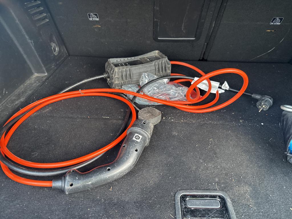 Peugeot 3008 Hybrid 225 e-EAT8 Allure 2022