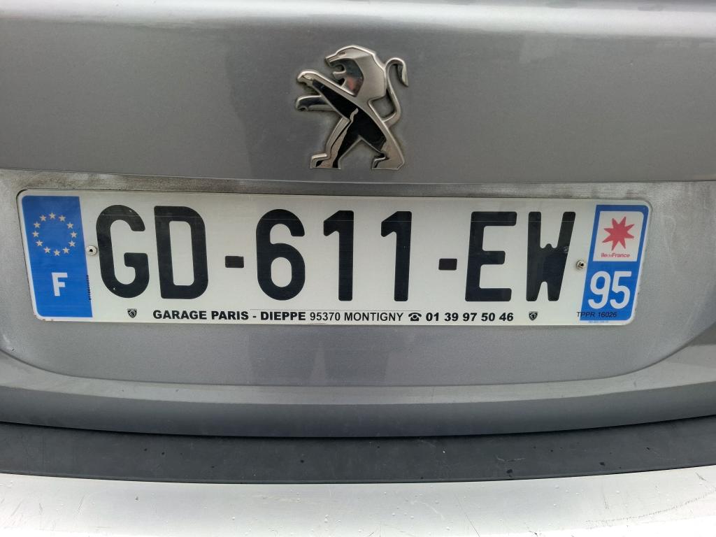 Peugeot 2008 PureTech 100 S&S BVM6 Style 2021
