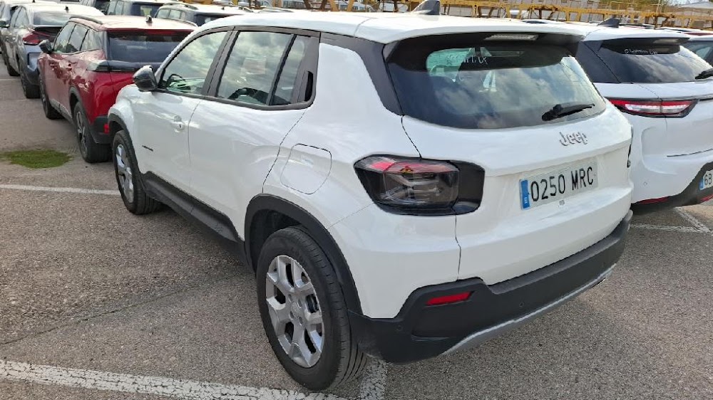 Foto Jeep AVENGER 7