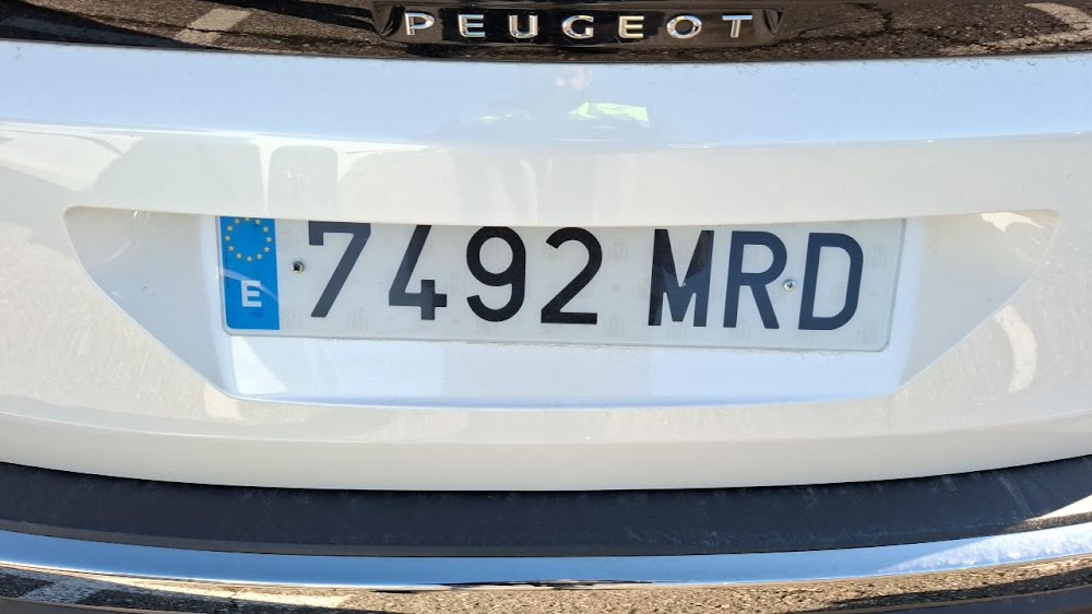 Peugeot 3008 3008 Allure Pack Gasolina 130 S&S 6 Vel. MAN