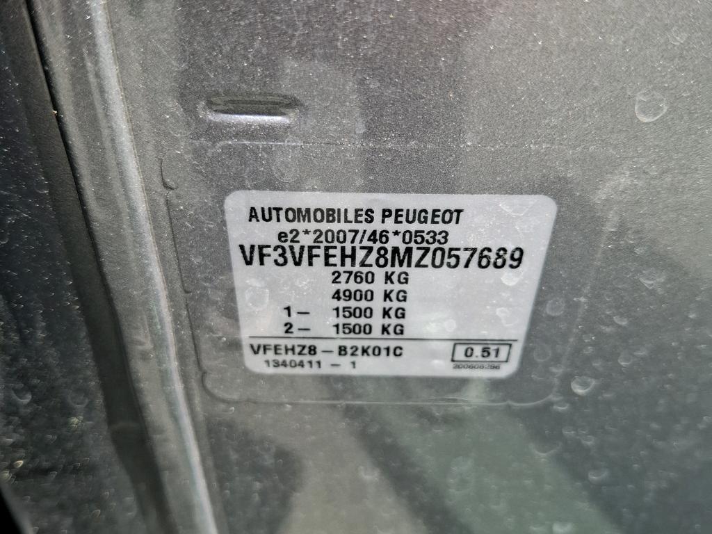 Peugeot EXPERT FGN TOLE STANDARD BLUEHDI 180 S&S EAT8 PACK SPORT 2021