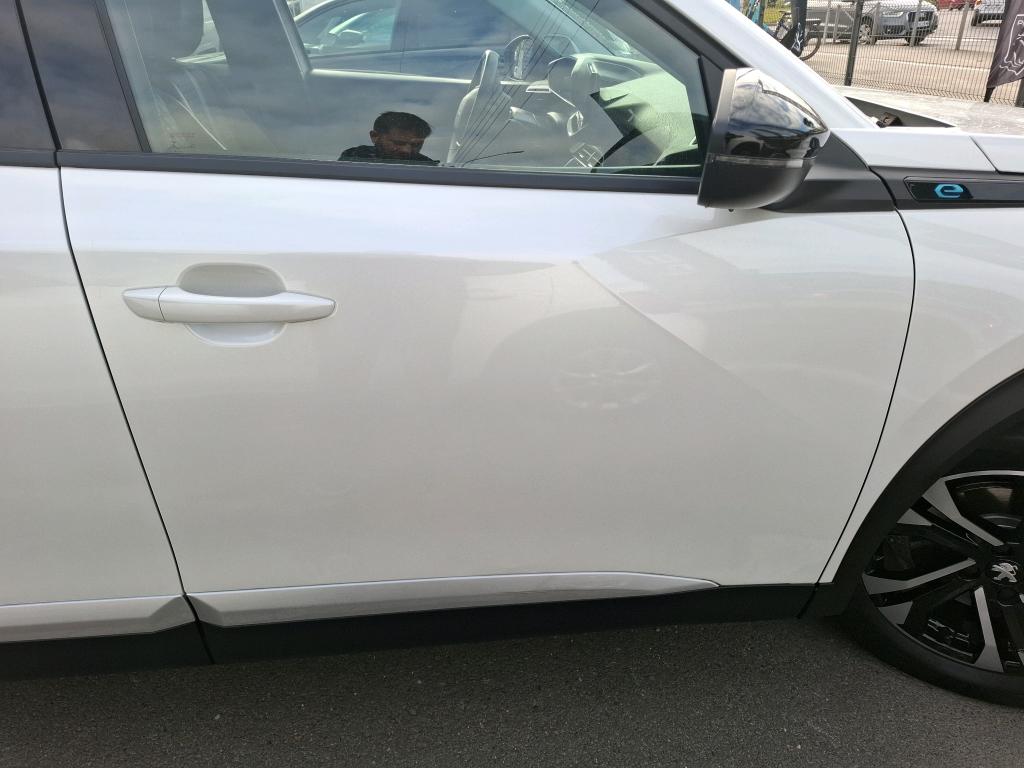 Peugeot 2008 Electrique 136 ch Roadtrip 2023
