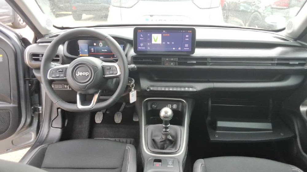 Foto Jeep AVENGER 6
