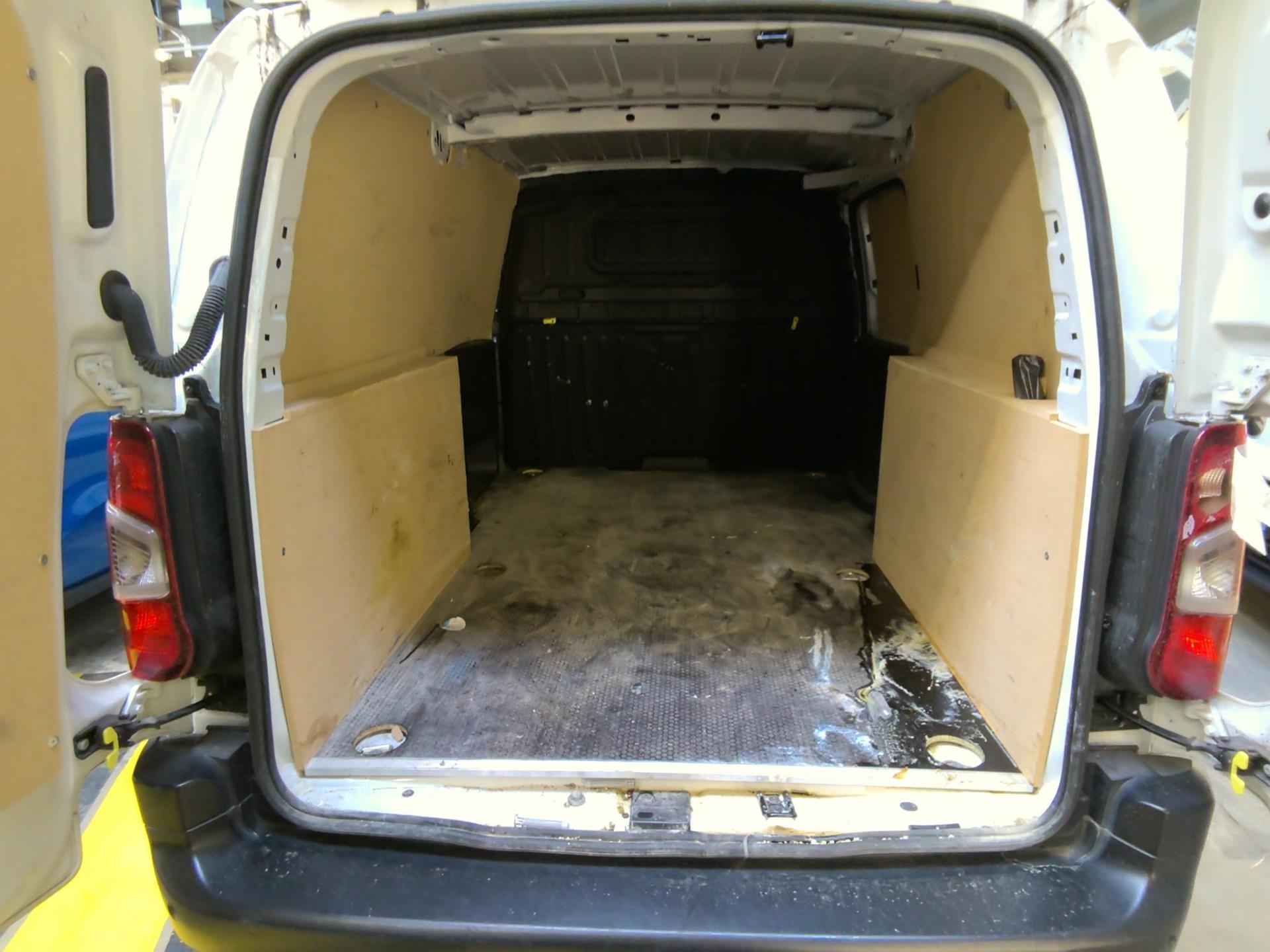 Peugeot PARTNER FOURGON XL 950 KG BLUEHDI 100 S&S BVM6  2023