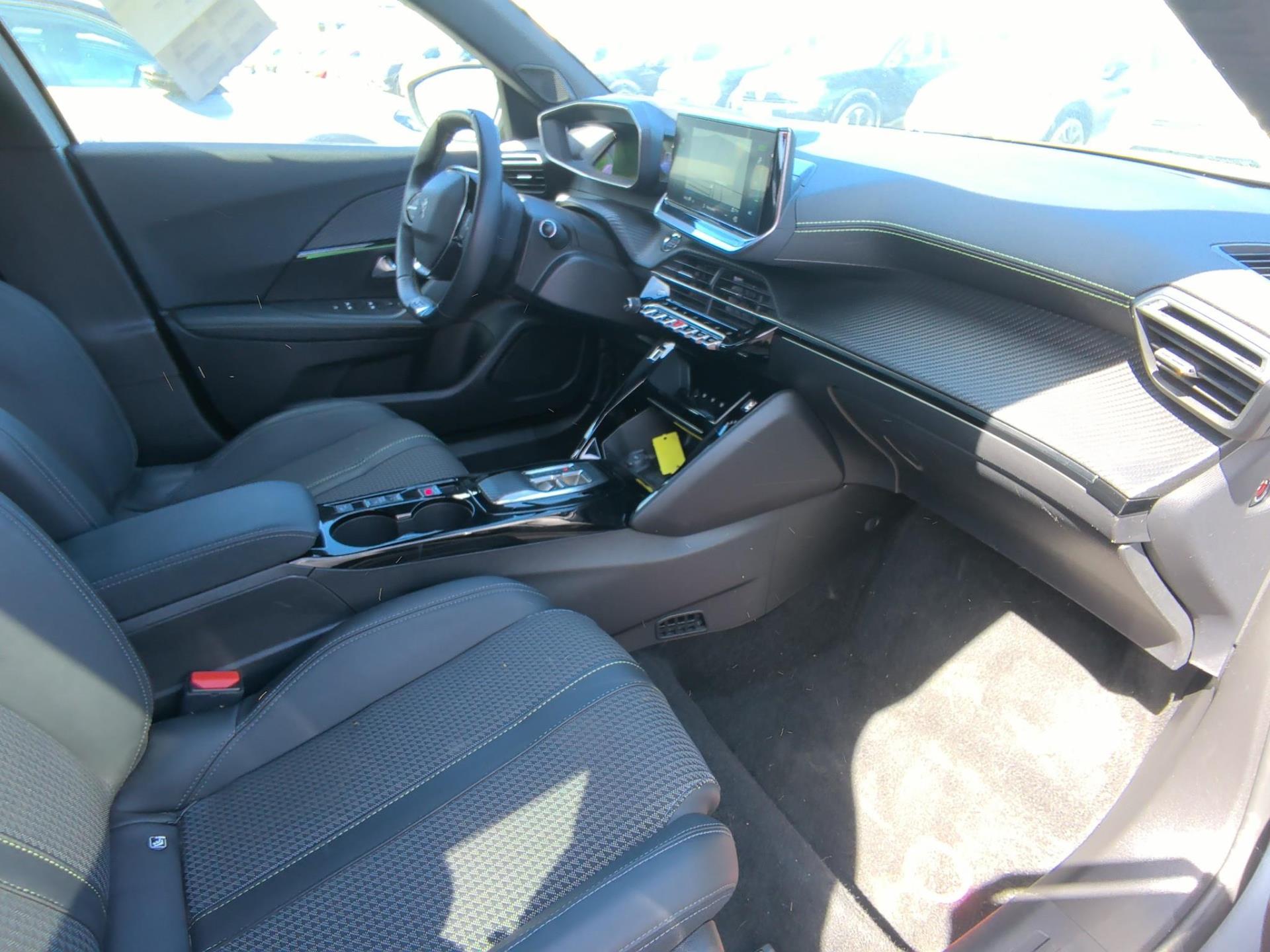 Peugeot 2008 Electrique 136 ch GT 2022