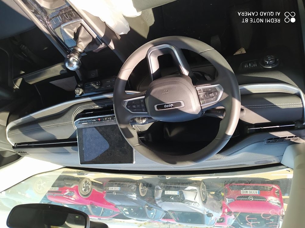 Foto Jeep Compass 11