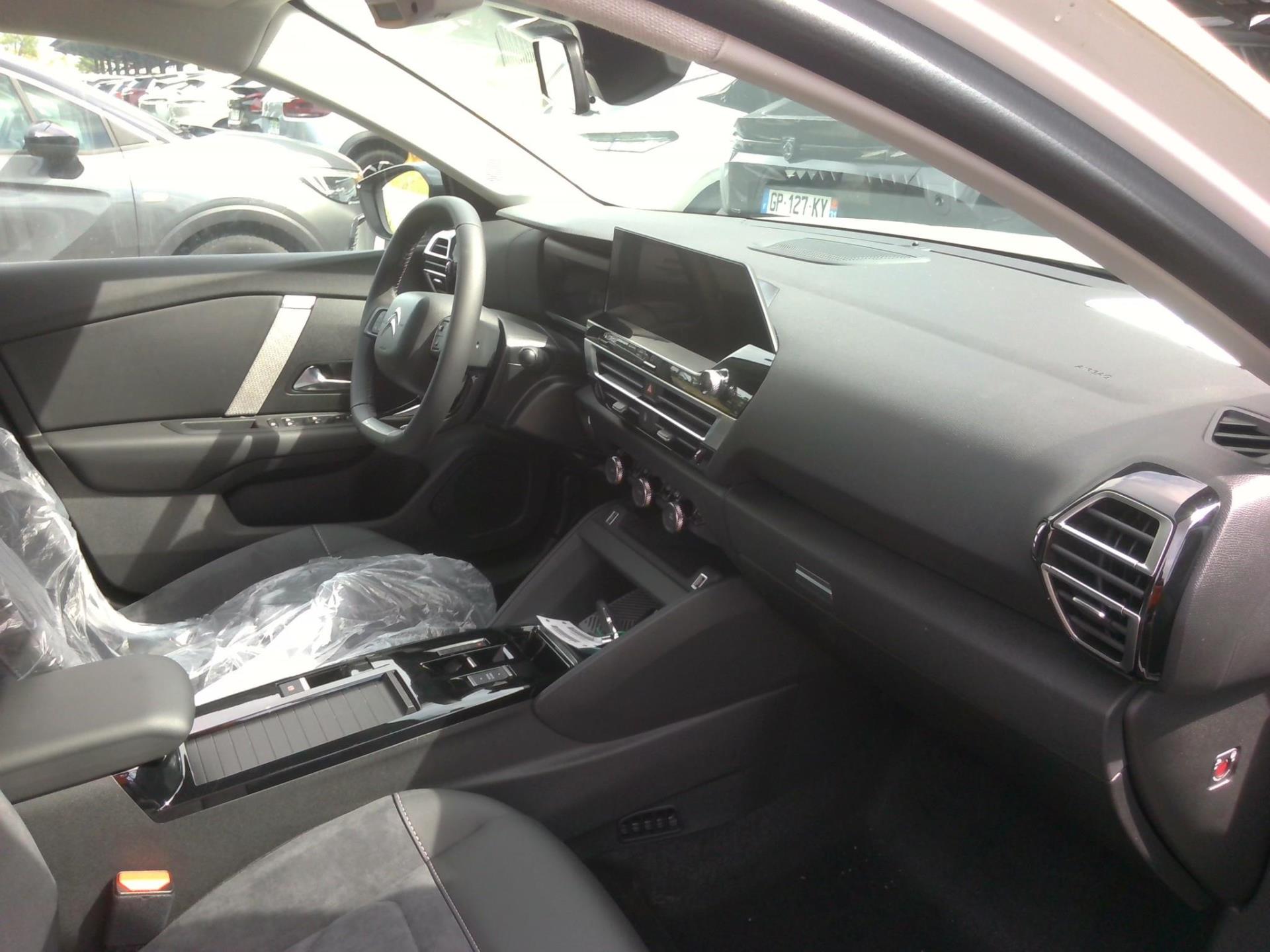 Citroen e-C4 X 136 ch autonomie standard Automatique E-Series 2024