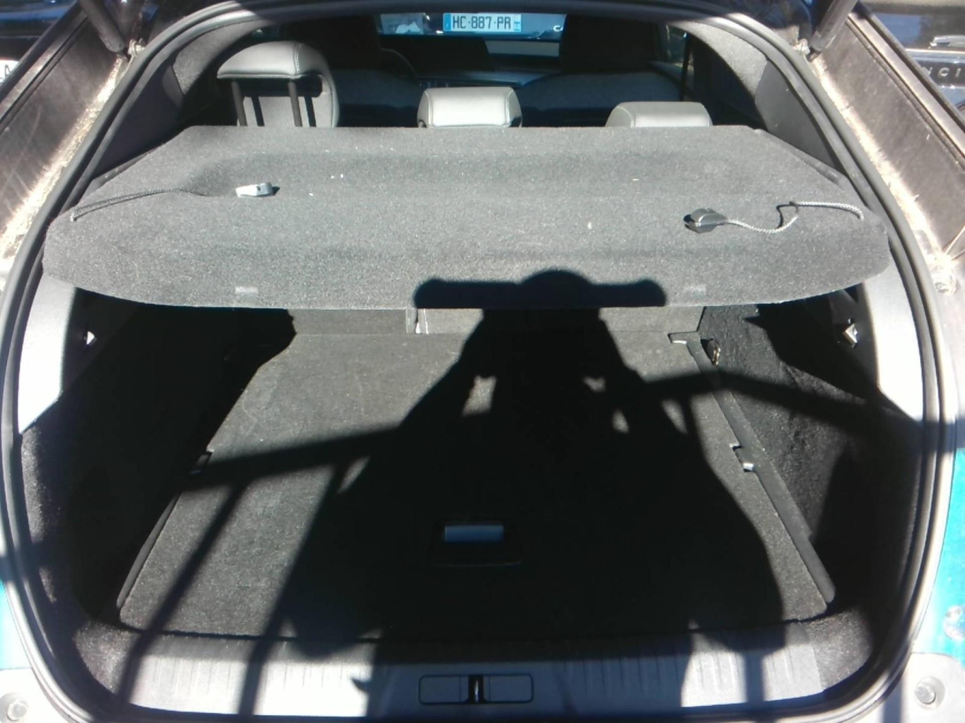 Peugeot 3008 Hybrid 145 e-DCS6 GT 2025