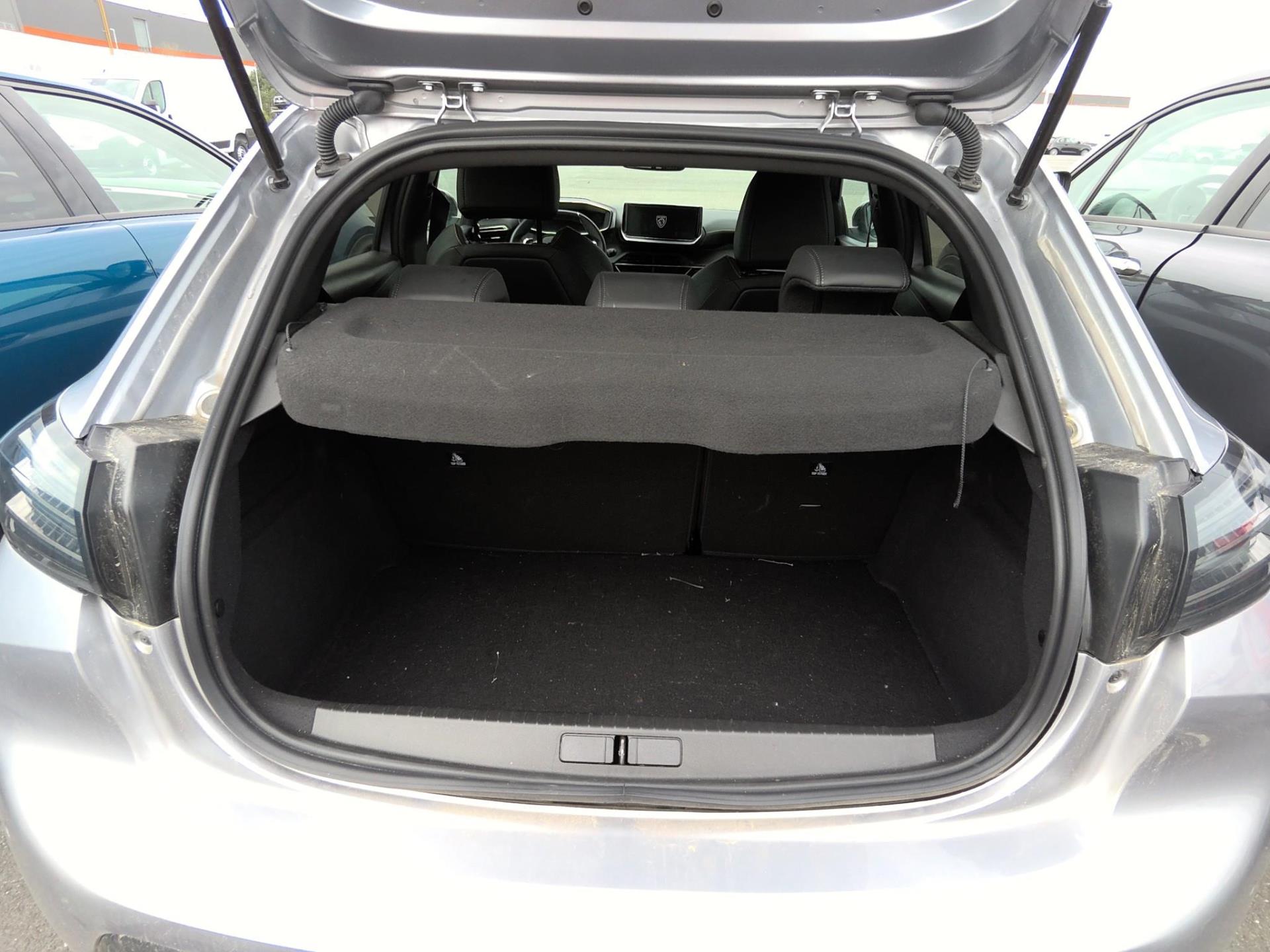Peugeot 208 Hybrid 110 e-DCS6 GT 2025