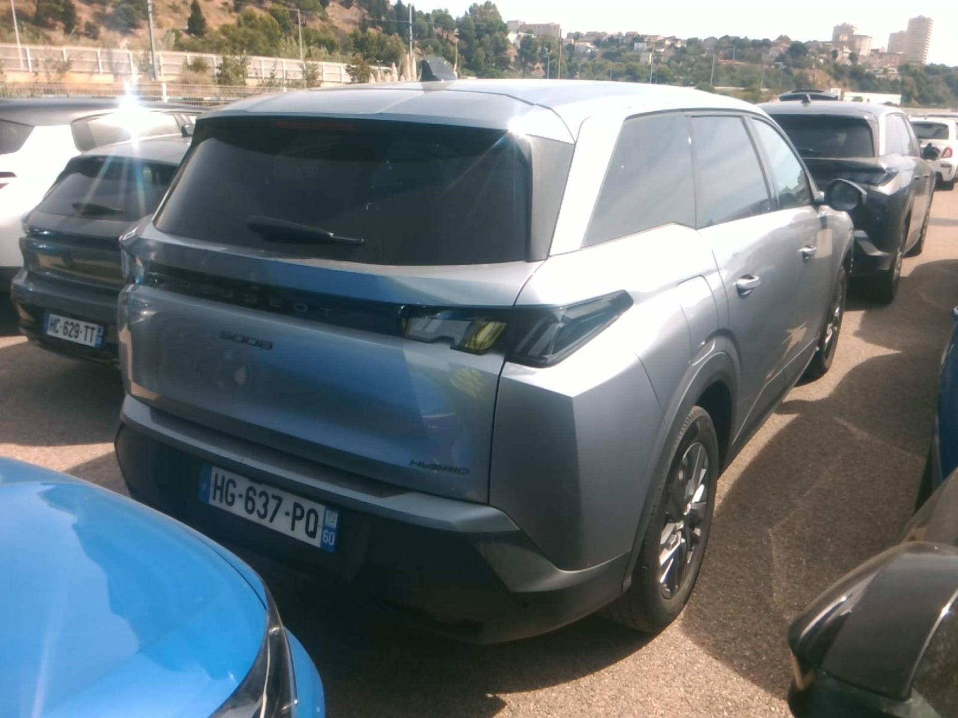 Peugeot 5008 Hybrid 145 ch e-DCS6 Allure 2025