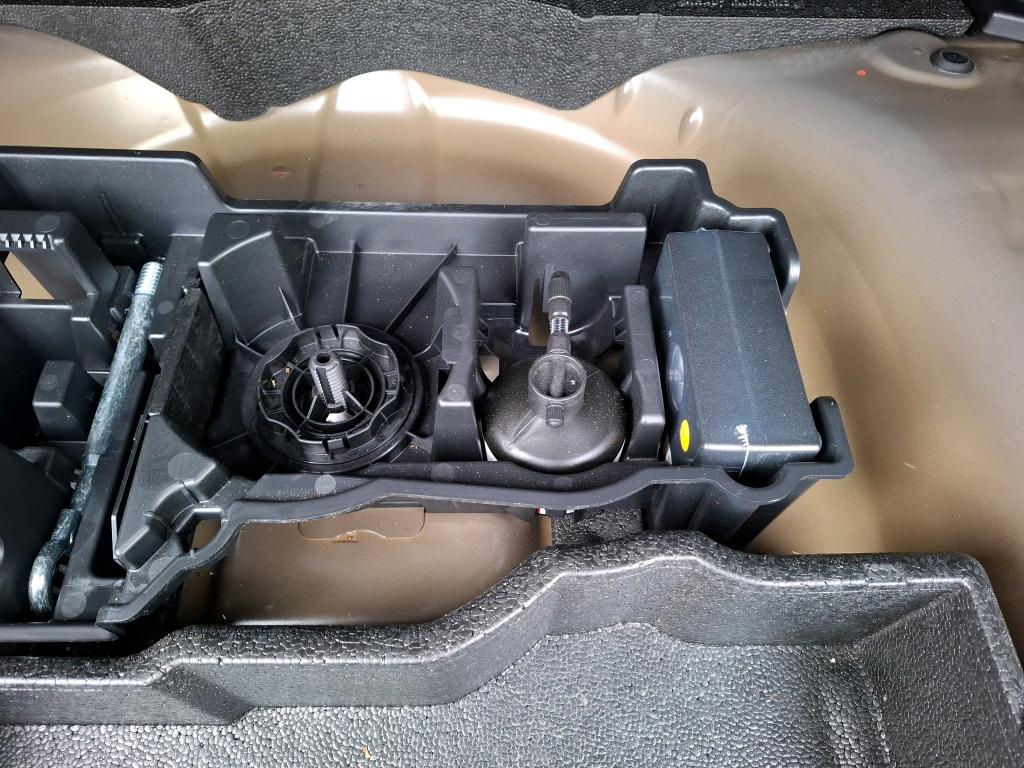 Peugeot 2008 PureTech 130 S&S EAT8 GT 2024
